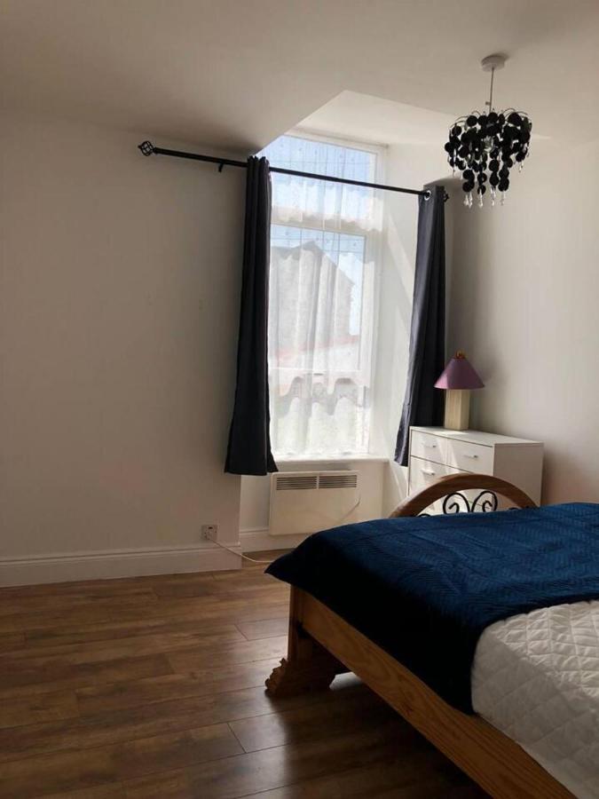 Beautiful 1-Bed Apartment In Cork Exterior photo