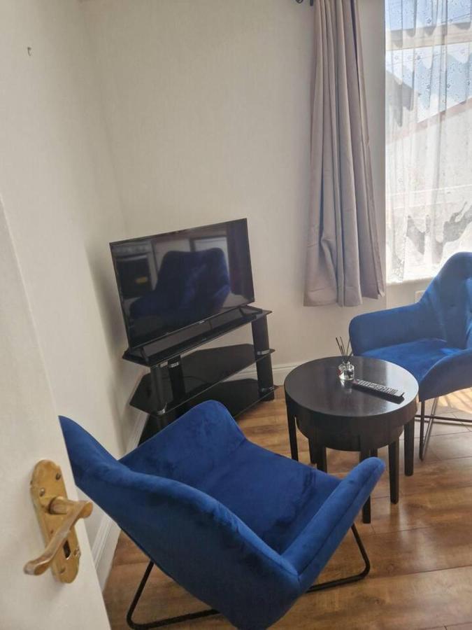 Beautiful 1-Bed Apartment In Cork Exterior photo